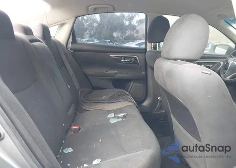 2015 Nissan Altima 2.5 из США, поврежденный, VIN 1N4AL3AP5FC429401